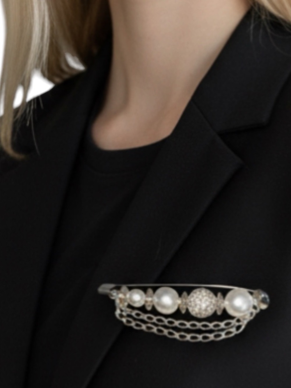 Safety Pin Pearl and Rhinestone Brooch Silver Tone with Chain Accent Lapel Pin - Picture 4 of 6